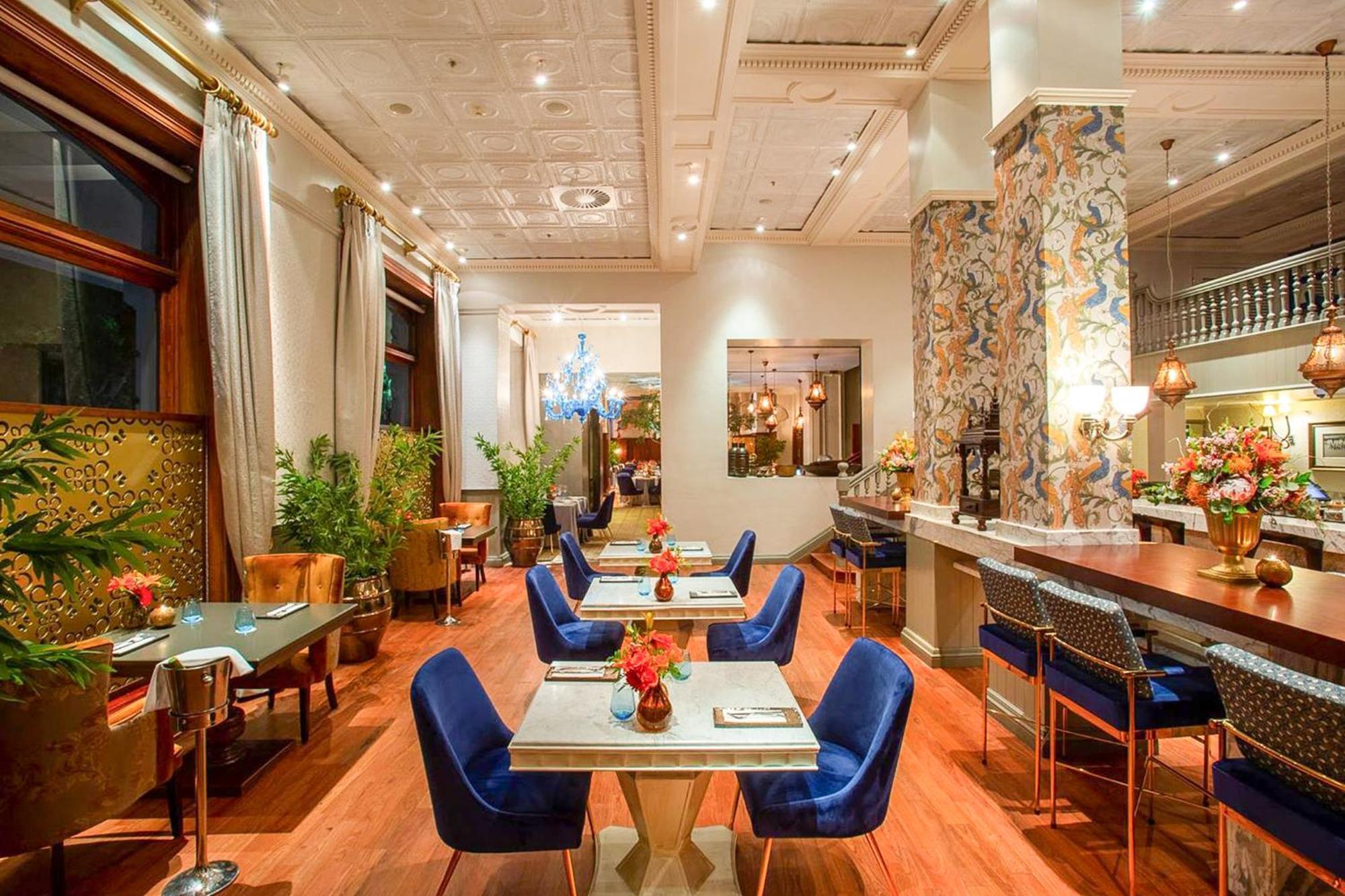 Taj 305 Hotel 5*